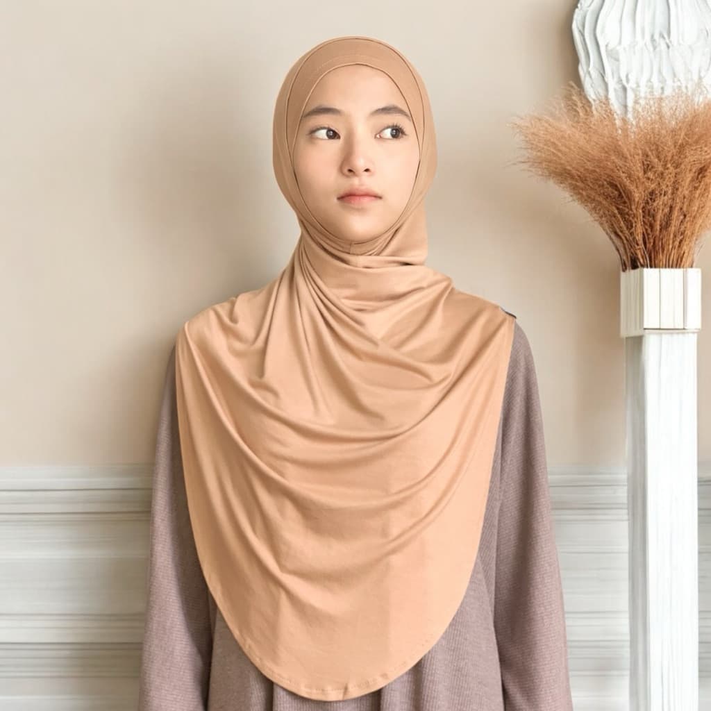 GLEASYM - Nafa ‘Latte’ Daily Hijab Instan Kaos Oval Syar’i Rayon Premium Super Adem